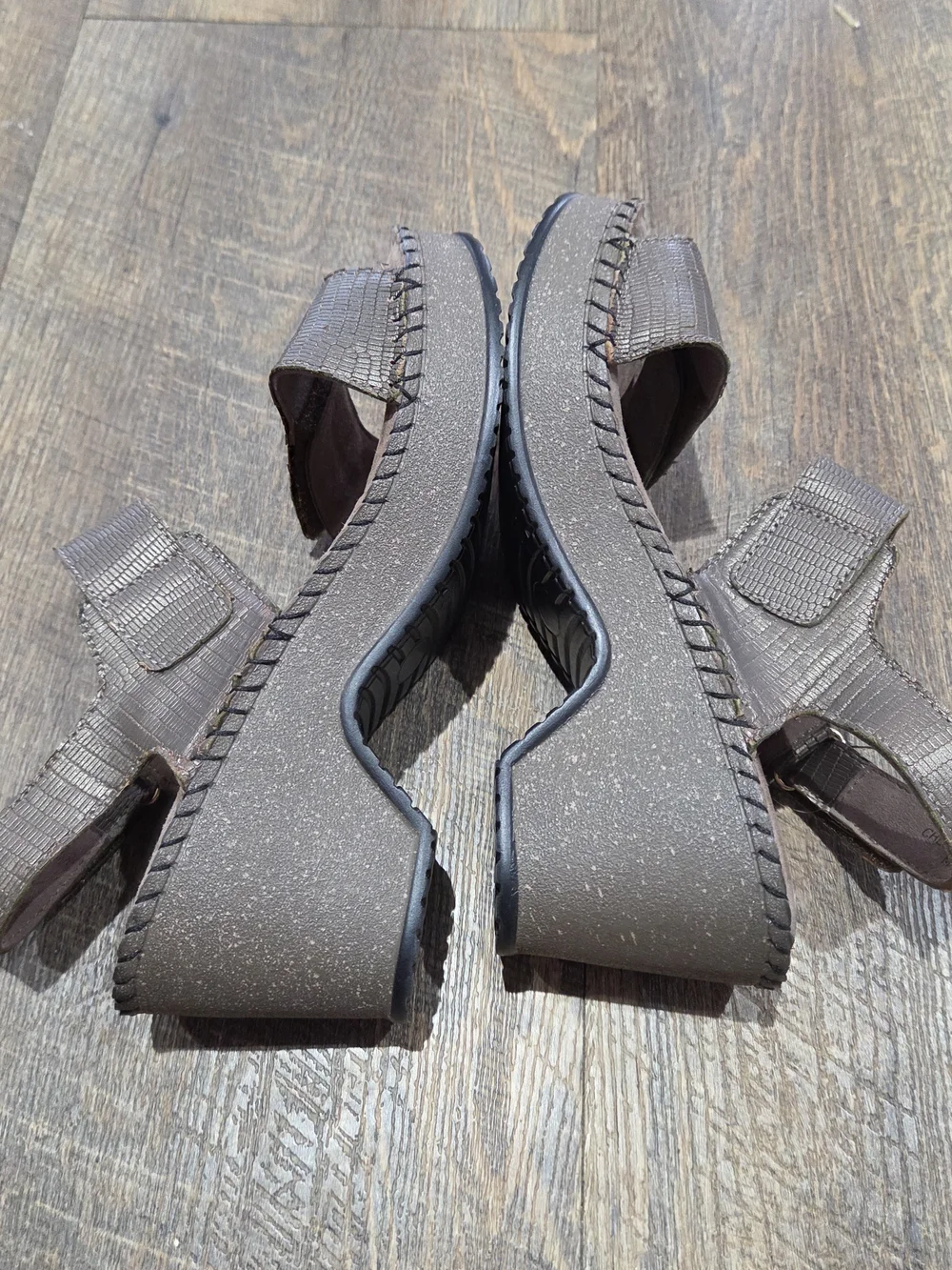 Spring Step Wedge - Picture 7 of 11